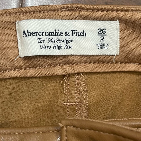 Abercrombie & Fitch ‘90s Straight Ultra High Rise Vegan Leather Pants - Picture 7 of 7
